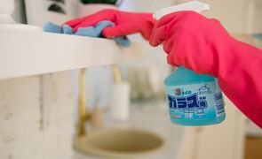 limpando movel de casa limpando movel de casa